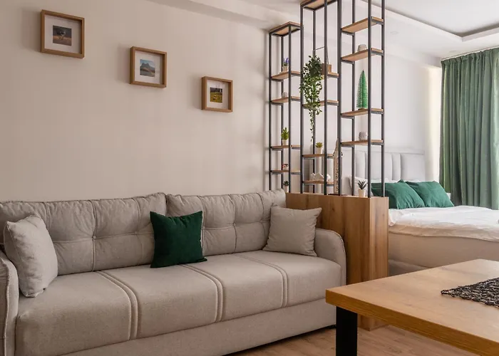 Sierra Hill & Centar *