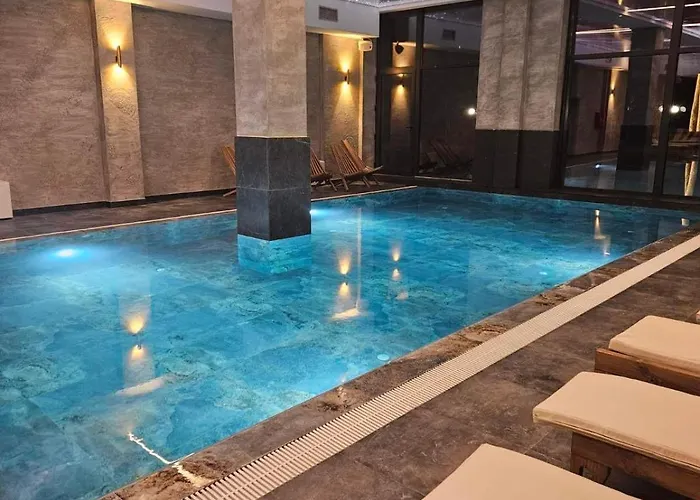 Sierra Hill & Centar *