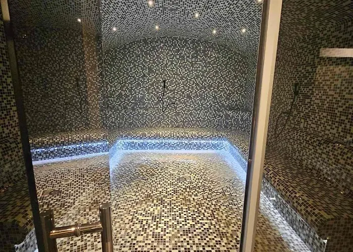 Sierra Hill & Centar